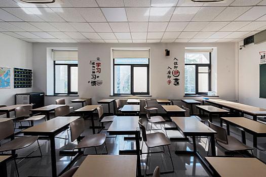 广汉市第二中学复读学费是多少
